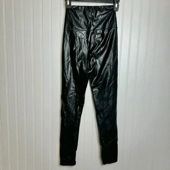 Aritzia Wilfred Free Hi Waist Pullon Vegan Leather Black Leggings Q1 - Picture 7 of 9